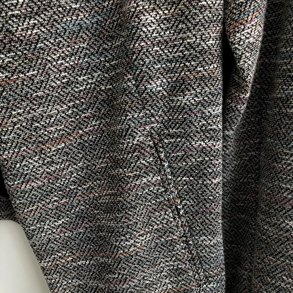 BCBG Open Front Essential Blazer - Picture 4 of 4